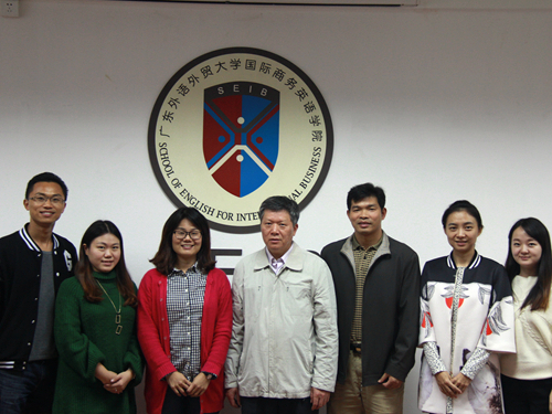 蒙书记与与会老师合影